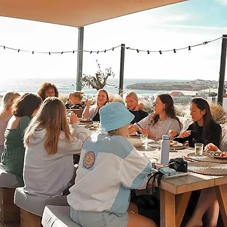 Hostel The Salty Surf & Yoga *